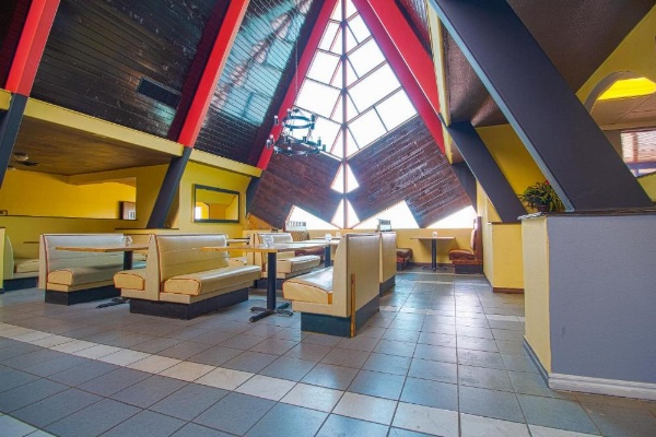 American Best Inn By OYO I-35 Perry image 13